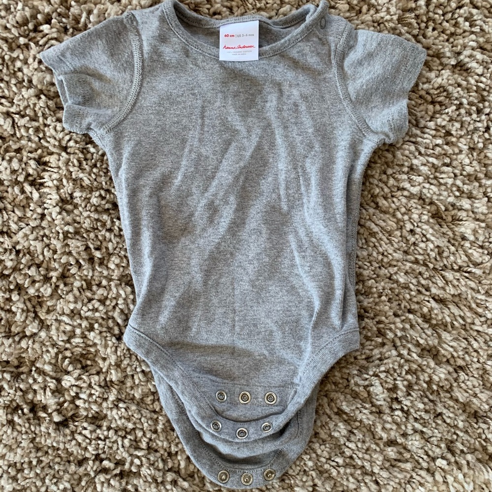 ‼️SOLD‼️Hannah Anderson- outfit - Picture 2 of 10